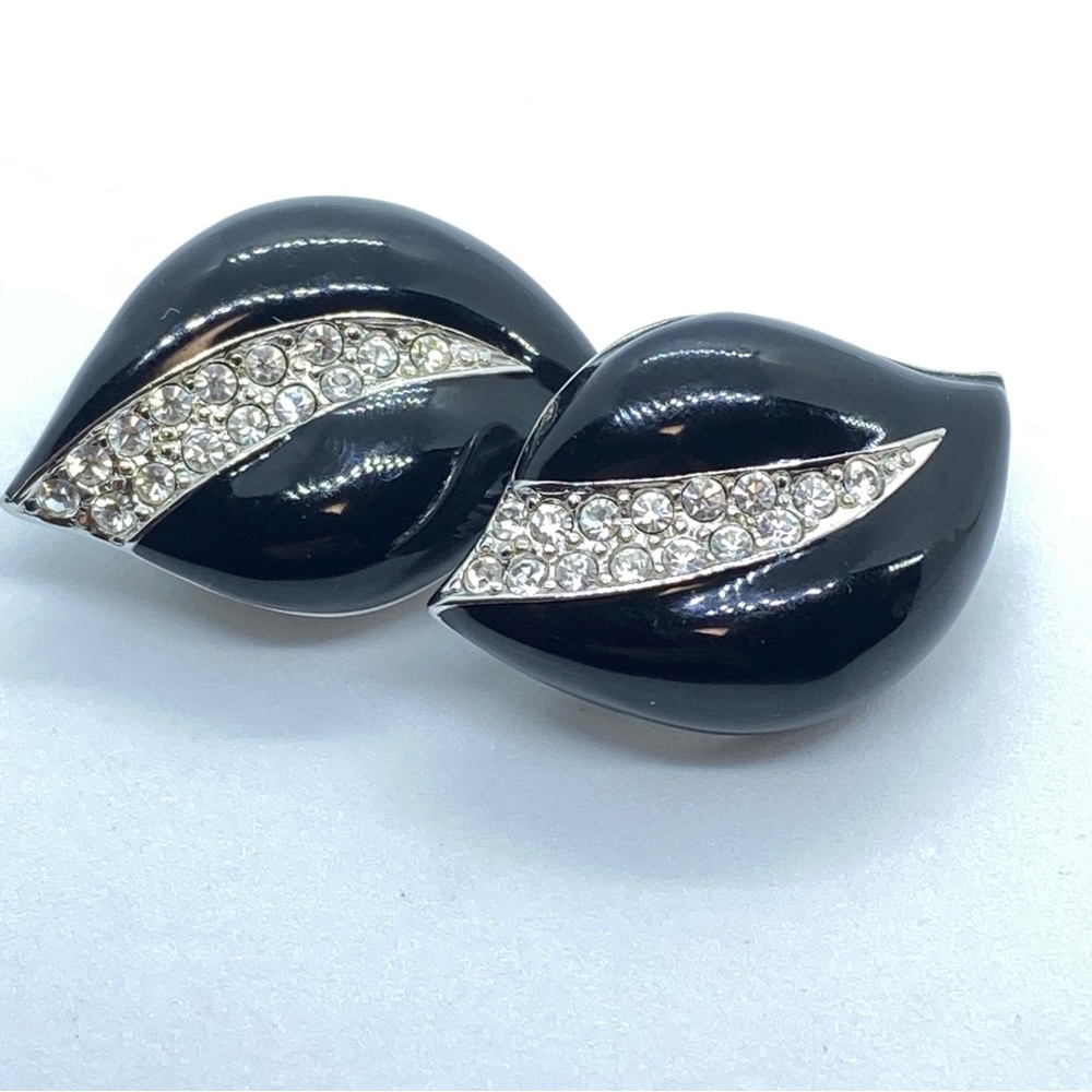 Vintage Joan Rivers Black Enamel Leaf Crystal Inset Clip Earrings